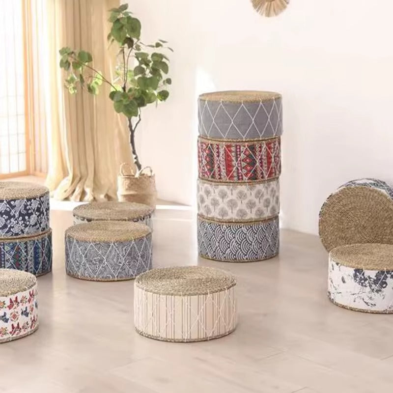 Pouf Rotondo Naturale in Giunco con Rivestimento in Cotone – Seduta Bassa Stile Japandi
